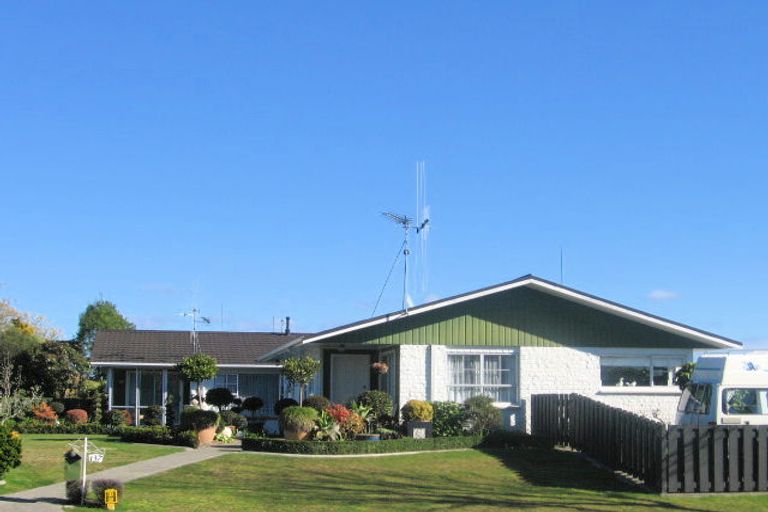 Photo of property in 137 Totara Drive, Pukete, Hamilton, 3200