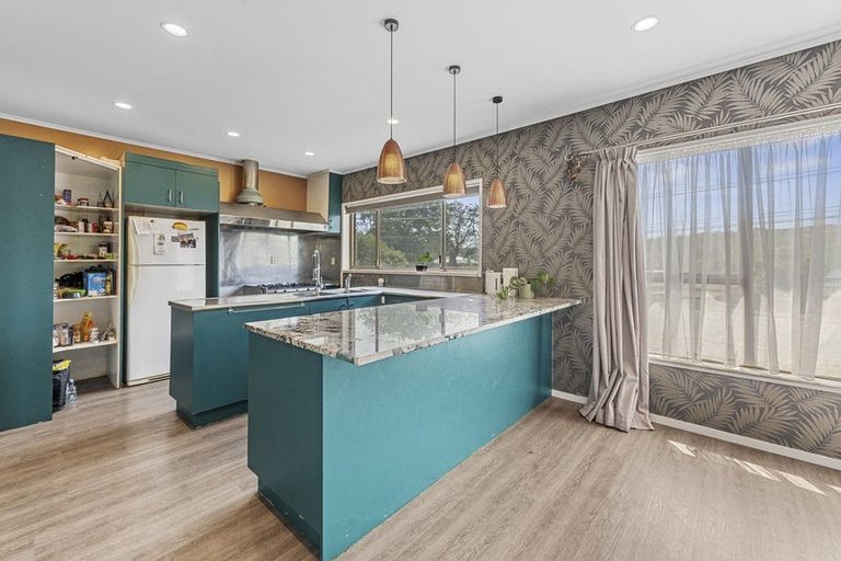 Photo of property in 334 Swanson Road, Ranui, Auckland, 0612