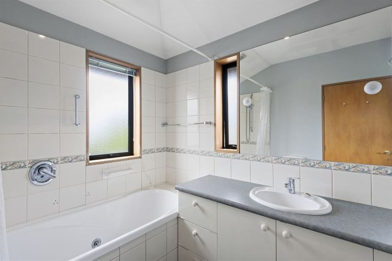 Photo of property in 35a Mcdougall Avenue, St Albans, Christchurch, 8014