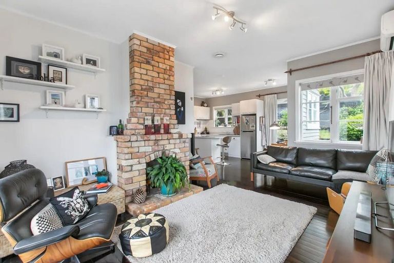Photo of property in 53 Kurahaupo Street, Orakei, Auckland, 1071