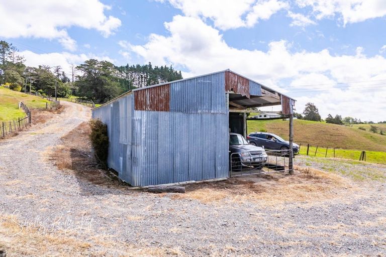 Photo of property in 1820 State Highway 12, Paparoa, 0571