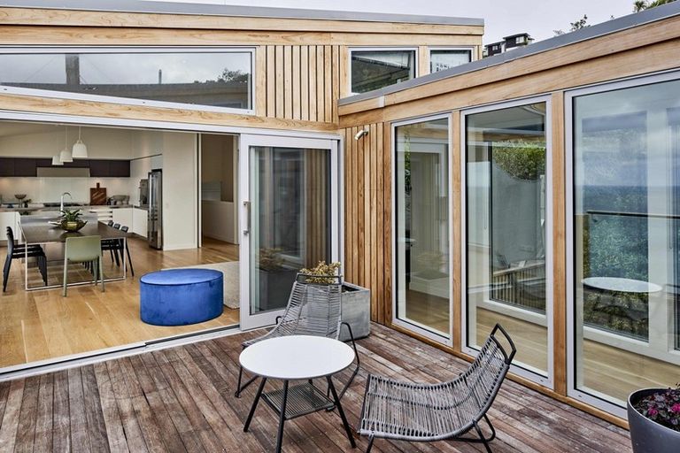 Photo of property in 16c Signallers Grove, Strathmore Park, Wellington, 6022