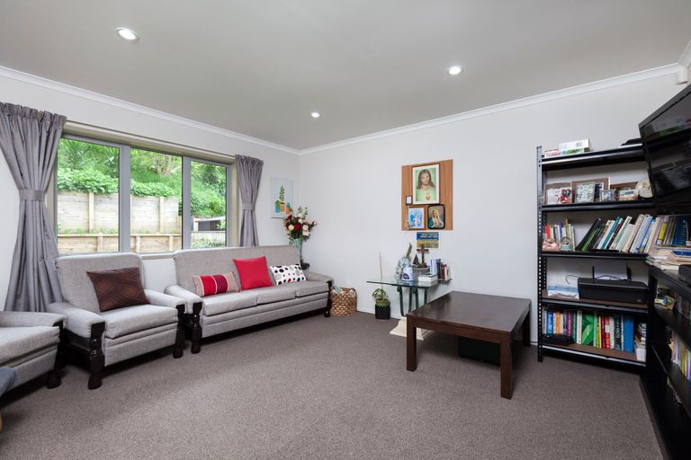 Photo of property in 16c Cyrus Street, Whalers Gate, New Plymouth, 4310