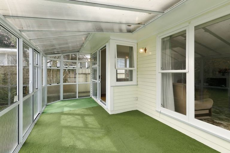 Photo of property in 10 Mimihau Grove, Wainuiomata, Lower Hutt, 5014