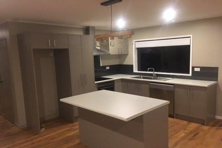 Photo of property in 14b Billabong Place, Botany Downs, Auckland, 2010