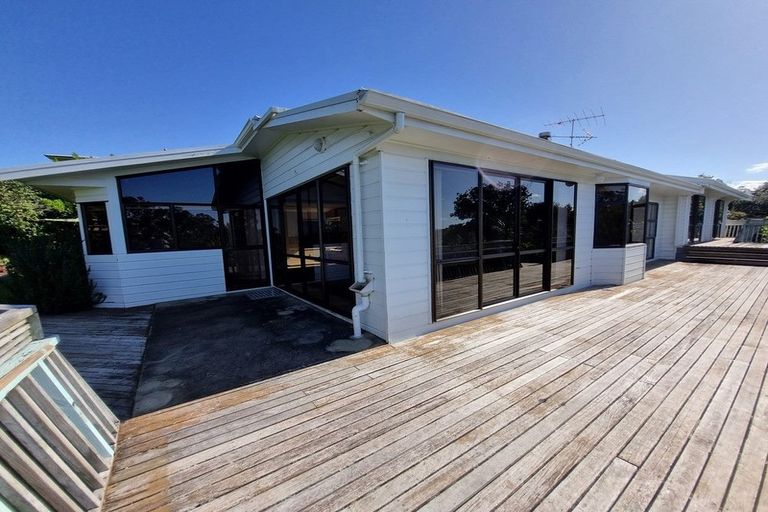 Photo of property in 28 Jackson Crescent, Mahurangi East, Warkworth, 0982