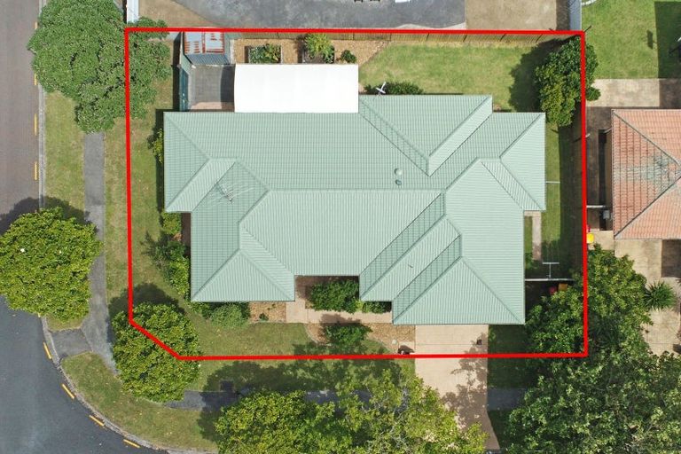 Photo of property in 6 Cottesmore Place, Huntington Park, Auckland, 2013