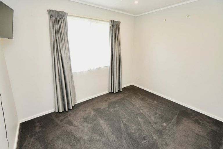 Photo of property in 29 Acacia Street, Kelvin Grove, Palmerston North, 4414