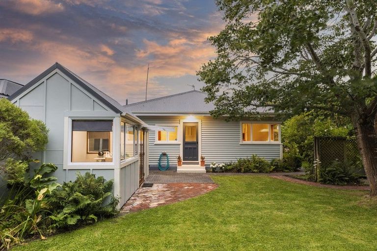 Photo of property in 94 Hawthorne Street, Strowan, Christchurch, 8052