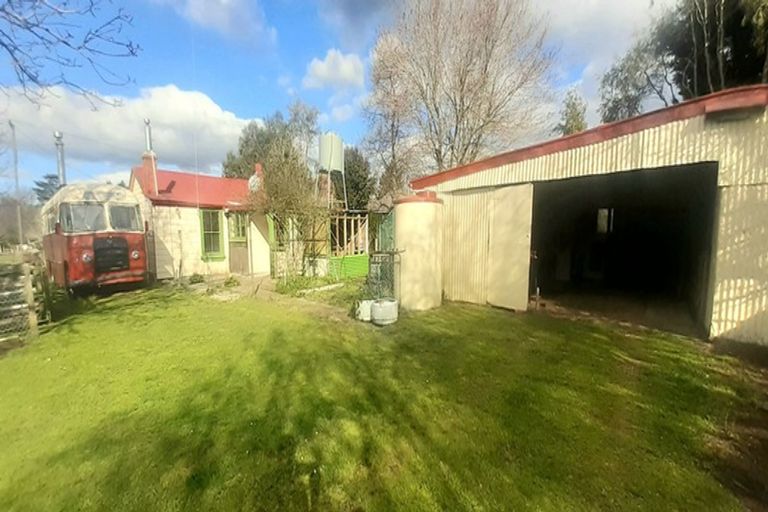Photo of property in 49 Phillips Street, Tikokino, 4273
