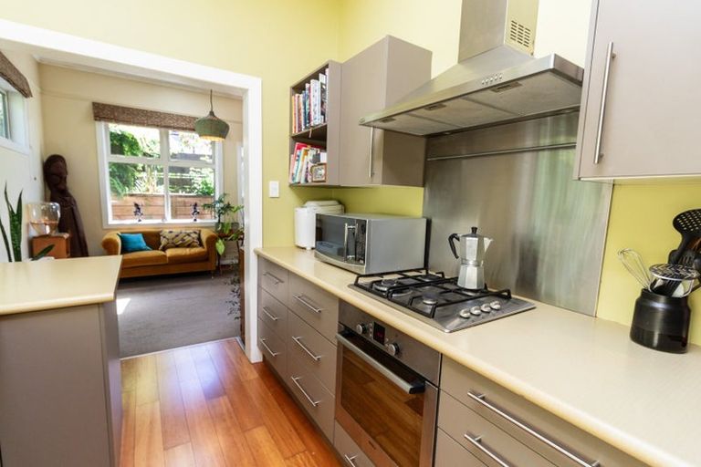 Photo of property in 16 Fortunatus Street, Brooklyn, Wellington, 6021