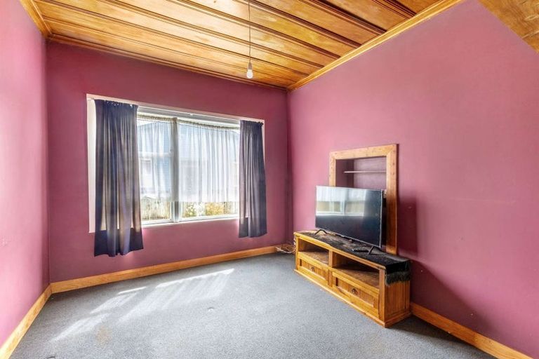 Photo of property in 37 Brookes Street, Inglewood, 4330