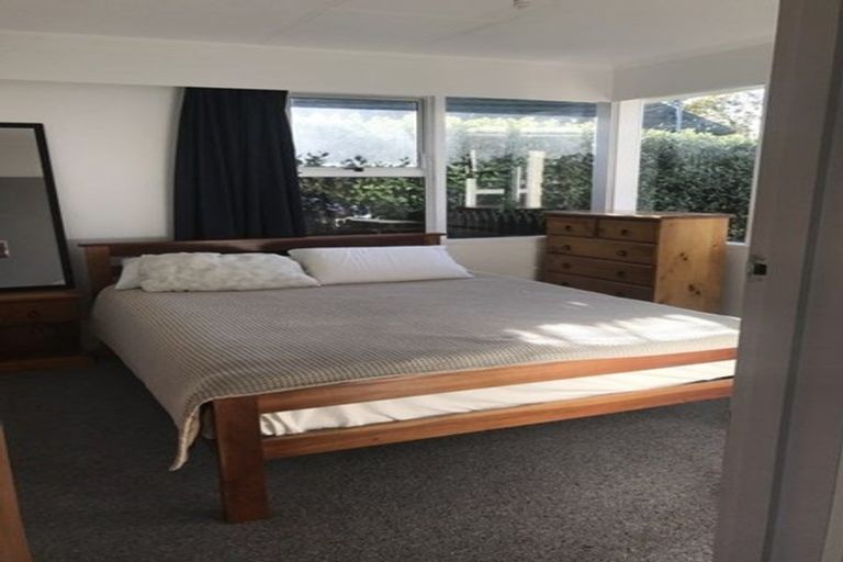 Photo of property in 4 Acacia Street, Kelvin Grove, Palmerston North, 4414