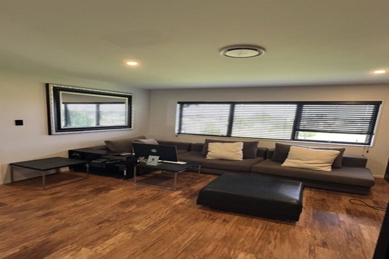 Photo of property in 3 Wyon Way, Flat Bush, Auckland, 2016