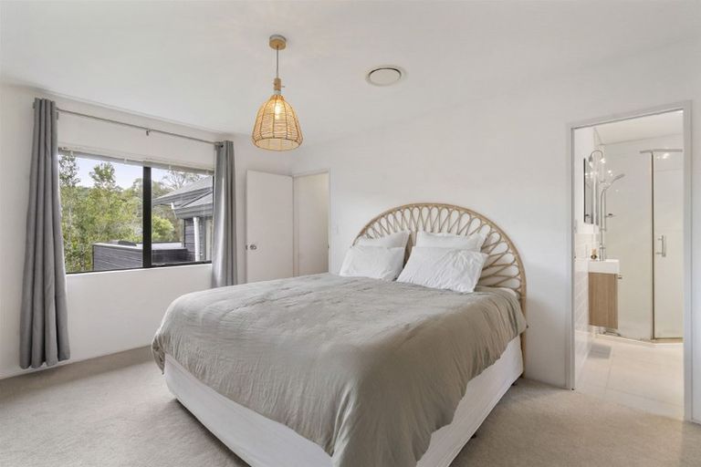 Photo of property in 3 Berne Place, Birkenhead, Auckland, 0626