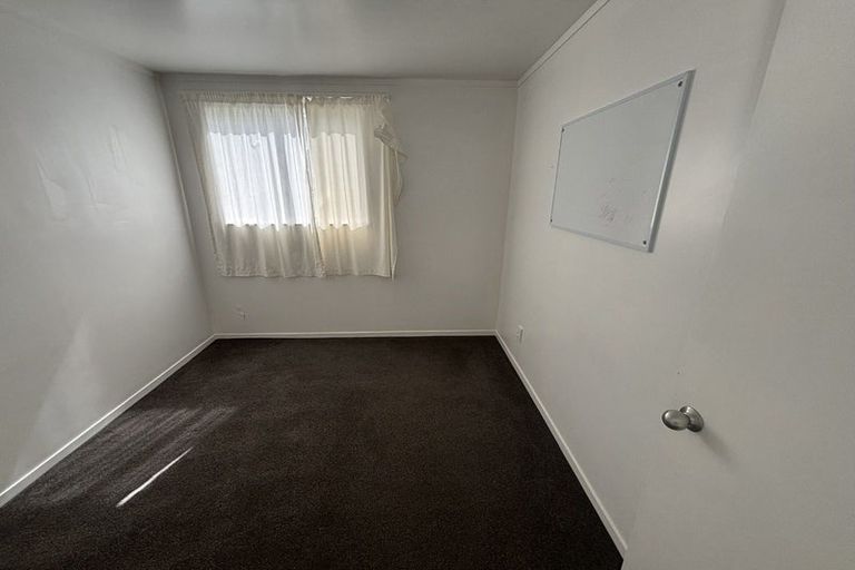 Photo of property in 3 Shepherds Road, Papakura, 2110