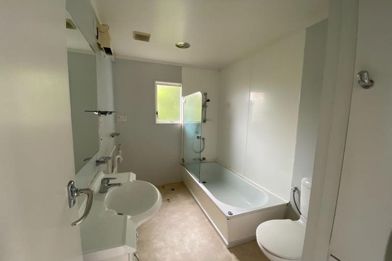 Photo of property in 5a Jerome Way, Crofton Downs, Wellington, 6035