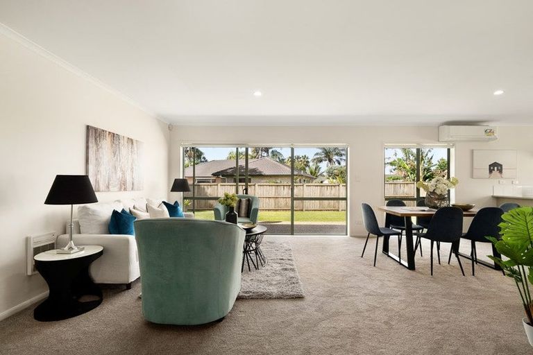 Photo of property in 26 Glencalder Place, Wattle Downs, Auckland, 2103