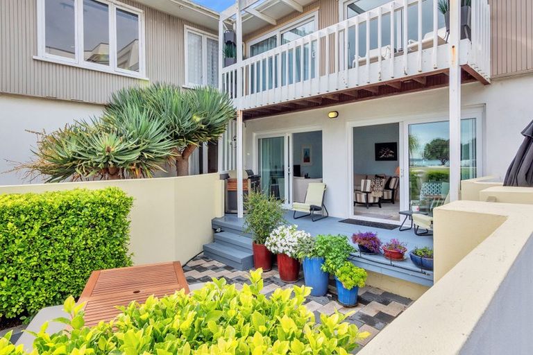 Property details for 2/39 Tamaki Drive, Mission Bay, Auckland, 1071