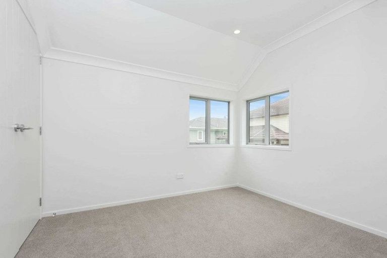 Photo of property in 139b Bucklands Beach Road, Bucklands Beach, Auckland, 2012