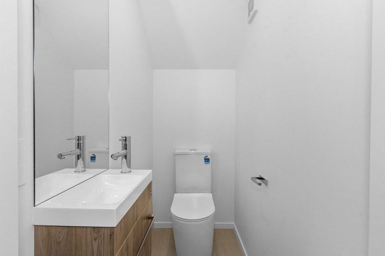 Photo of property in 2/49 Laurence Street, Waltham, Christchurch, 8011