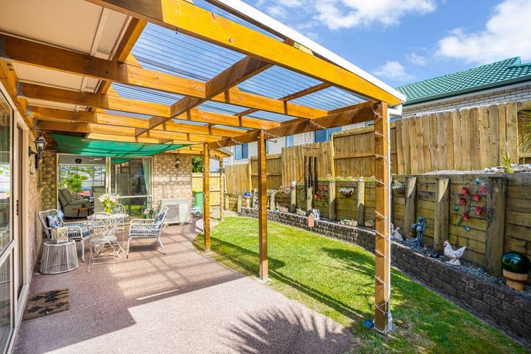 Photo of property in 29 Hercules Drive, Henderson, Auckland, 0612