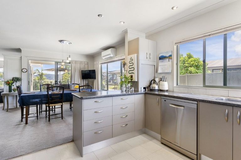 Photo of property in 117 Bruce Wallace Place, Whangamata, 3620