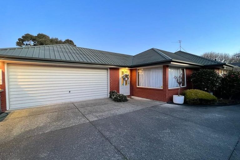 Photo of property in 97a Vagues Road, Northcote, Christchurch, 8052