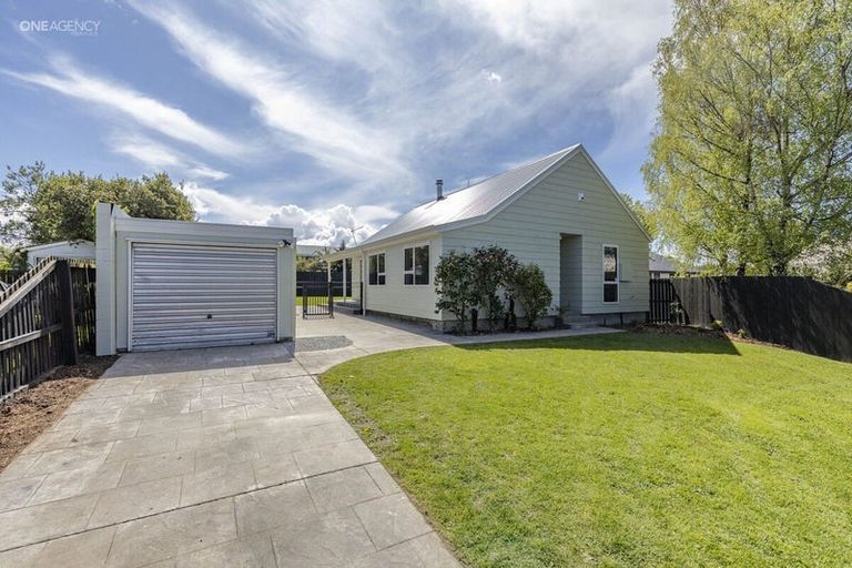 Photo of property in 8 Thorne Place, Rangiora, 7400