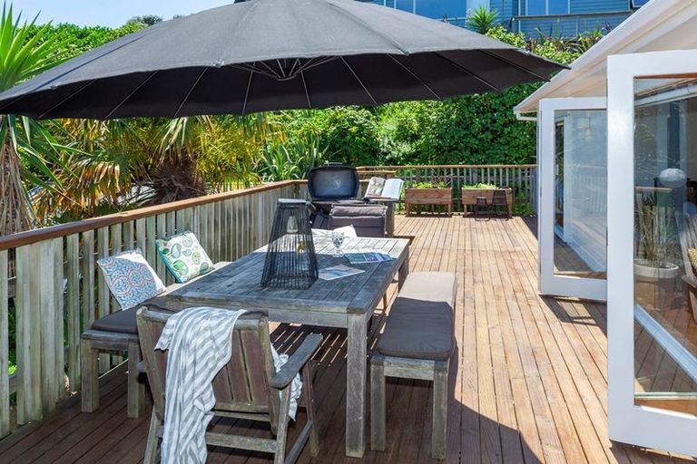 Photo of property in 20 Pingau Street, Paekakariki, 5034