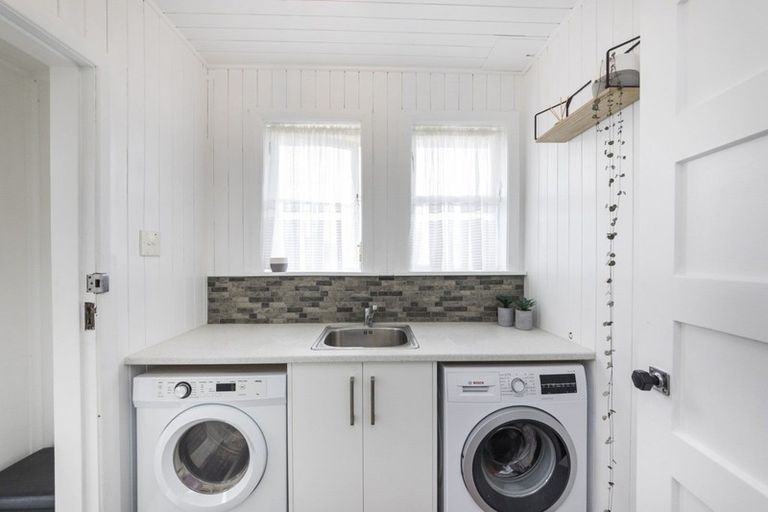 Photo of property in 29 Tweed Street, Roslyn, Palmerston North, 4414