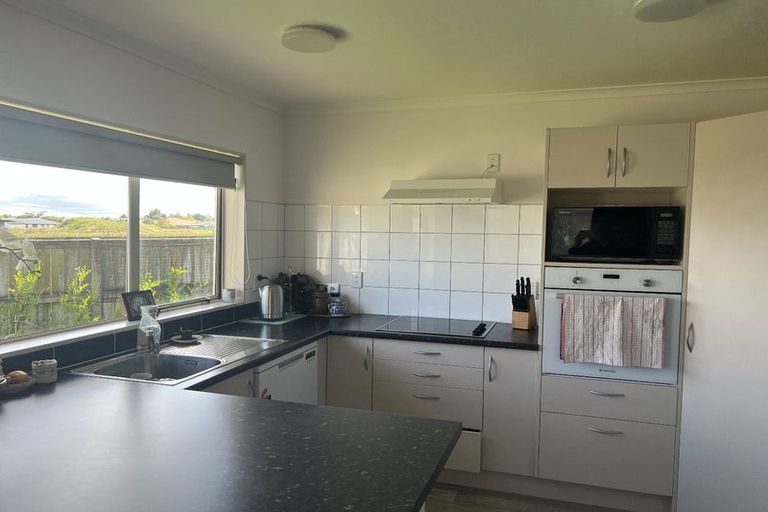 Photo of property in Rangeview Villas, 23/9 Fuller Close, Levin, 5510