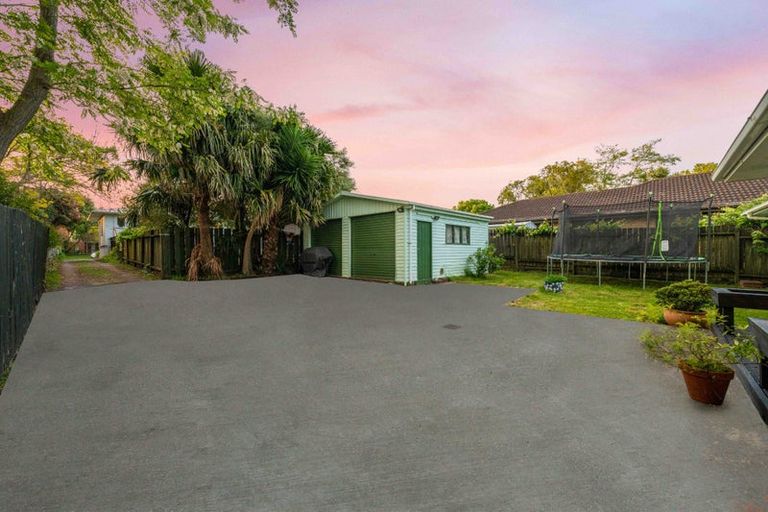 Photo of property in 468a Great South Road, Opaheke, Papakura, 2113