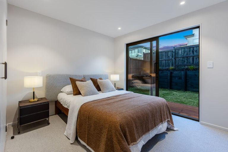 Photo of property in 52 Matangi View Drive, Orewa, 0931