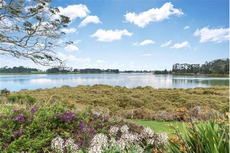 Photo of property in 58 Derbyshire Lane, Karaka, Papakura, 2580