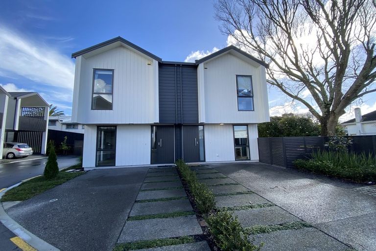 Photo of property in 2/14 Abbotsford Street, Whitiora, Hamilton, 3200