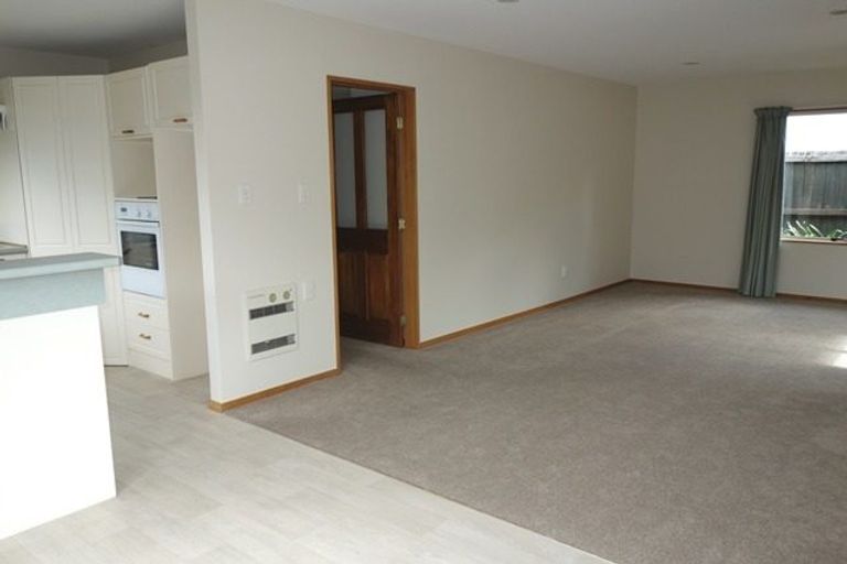 Photo of property in 11a Bentley Street, Russley, Christchurch, 8042