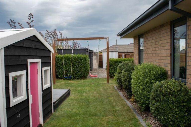 Photo of property in 17 Auckland Street, Ashley, Rangiora, 7477