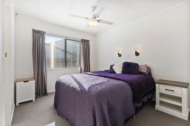 Photo of property in 12 Athena Grove, Highbury, Palmerston North, 4412