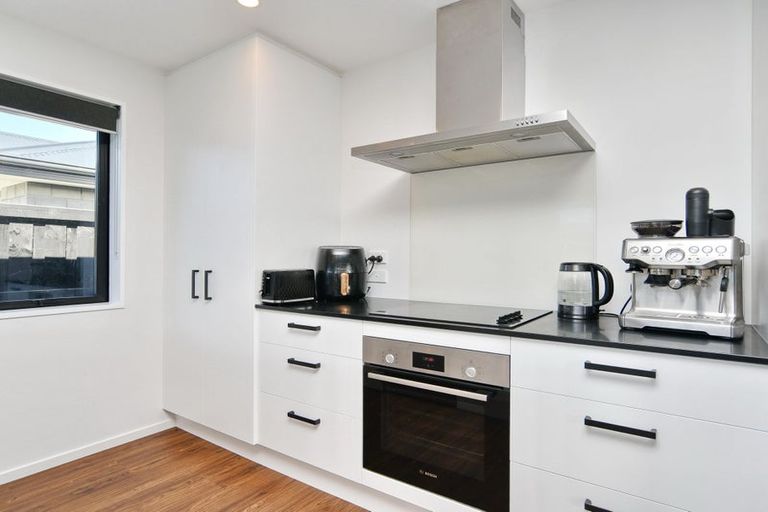 Photo of property in 16 Chambers Avenue, Woodend, 7610