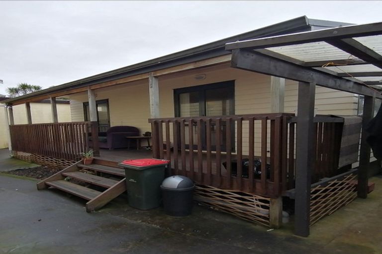 Photo of property in 15 Saint Johns Avenue, Tuakau, 2121