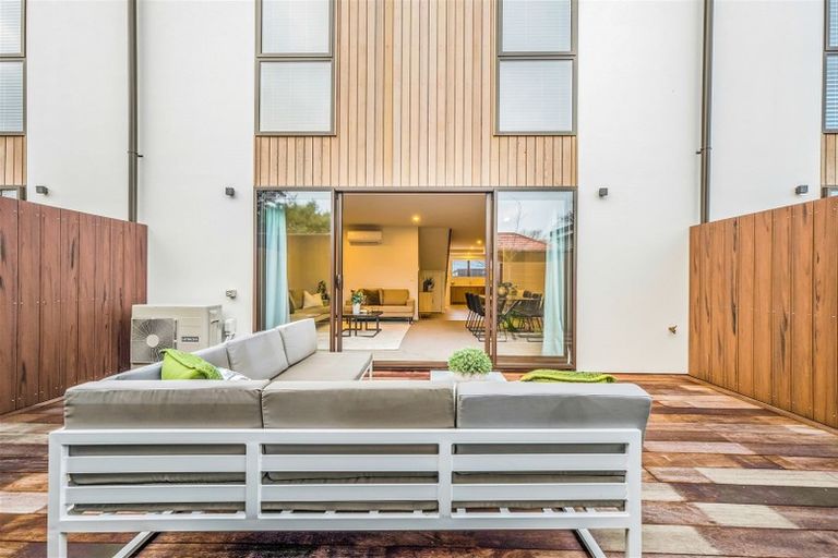 Photo of property in 6/9 Edgeware Road, St Albans, Christchurch, 8014