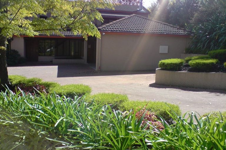 Photo of property in 10 Muritai Crescent, Havelock North, 4130