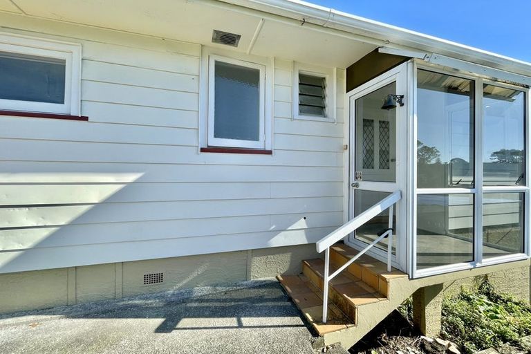 Photo of property in 20 Madison Place, Forrest Hill, Auckland, 0620