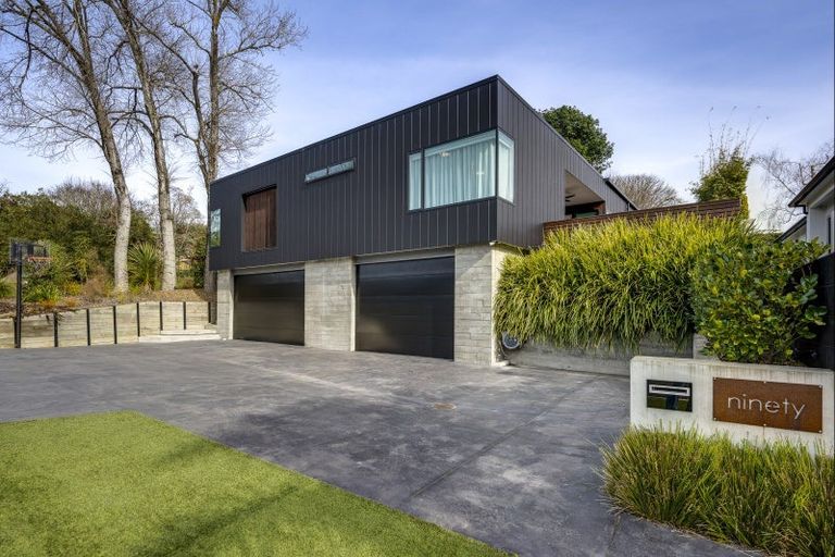 Photo of property in 90 Mchardy Street, Havelock North, 4130