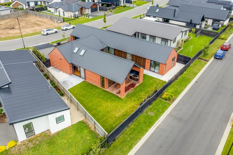 Photo of property in 13 Frank Ernest Crescent, Prebbleton, 7604