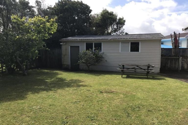 Photo of property in 1/12 Avis Avenue, Papatoetoe, Auckland, 2025