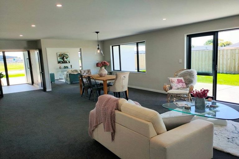 Photo of property in 9 Merino Crescent, Kirwee, 7571