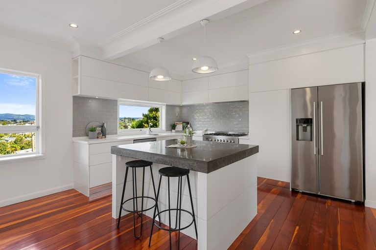 Photo of property in 70 Darraghs Road, Brookfield, Tauranga, 3110