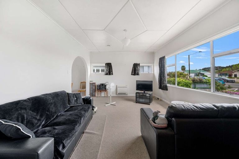 Photo of property in 28 White Street, Taradale, Napier, 4112